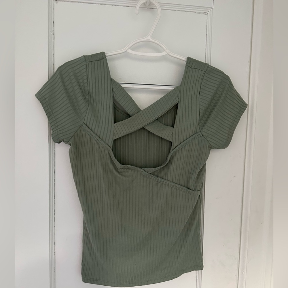 Willow Root Ribbed Croptop - Picture 2 of 3